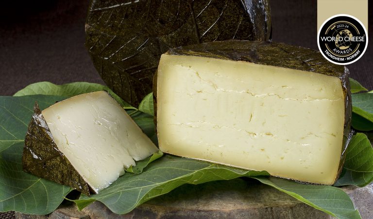 Il formaggio “Il Regio” dell’Azienda Fratelli Petrucci di Amatrice vince la medaglia d’oro in Francia