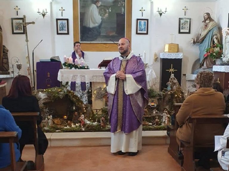 Comunità di Maglianello Basso in festa per la visita pastorale del Vescovo Piccinonna