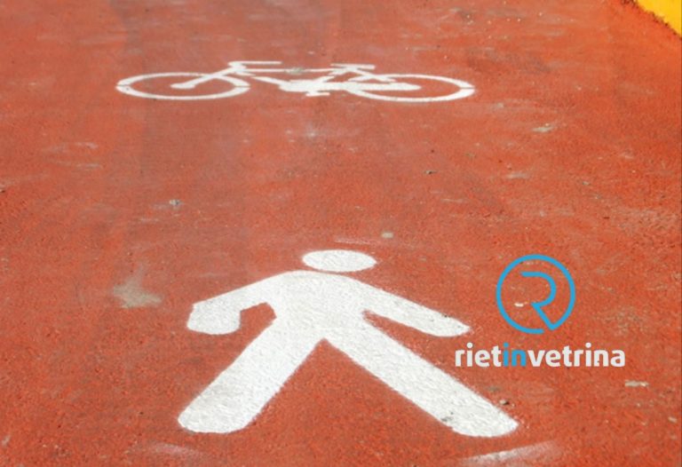 SEI TU IL REPORTER – “Qualcuno nasconde filo spinato sotto le foglie della Pista Ciclabile. Attenzione!”