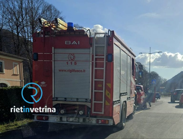 Intervento dei Pompieri per una probabile fuga di gas al CAF sito dietro la Caserma VVF
