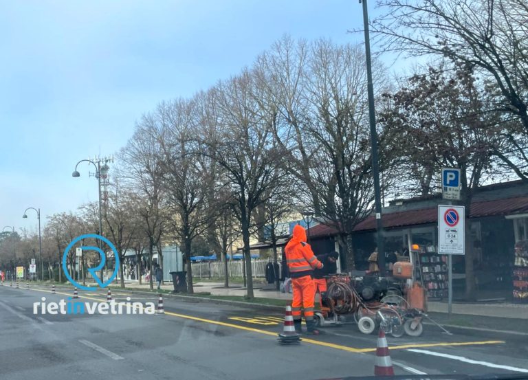 Eliminati ulteriori posteggi bianchi in viale Canali: “Dove dovremmo posteggiare?”