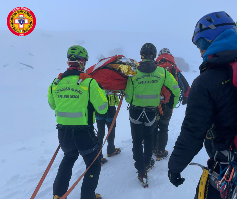 Scivola nel canalone centrale del Terminillo. Grave 58enne romano