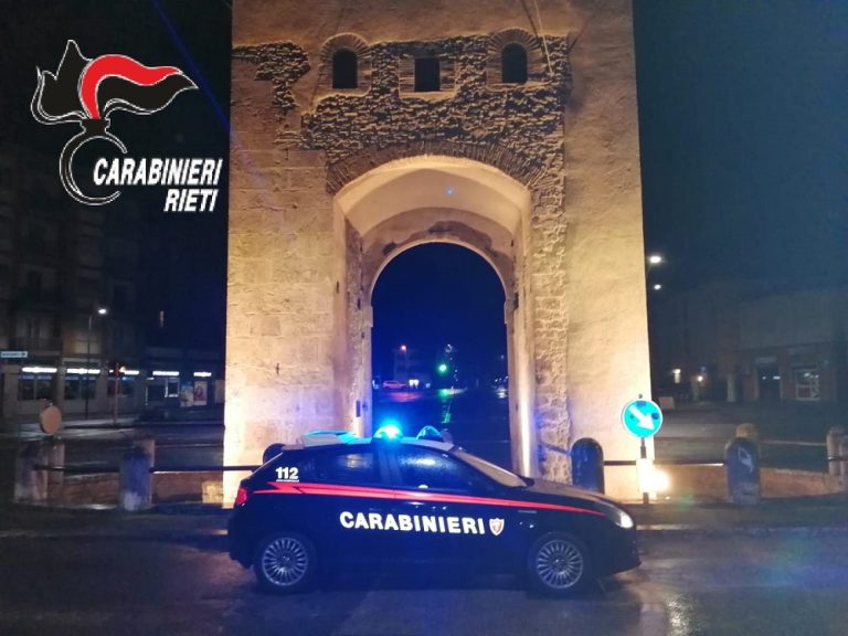 Denunciato uomo che non si ferma al posto di controllo, occulta il veicolo e ne simula il furto