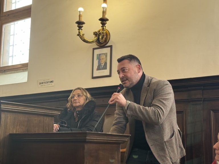 Maggioranza Fara in Sabina: “Gaffe della Minoranza, pubblicizza seggio a Passo Corese senza il via libera della Commissione Elettorale Circondariale”