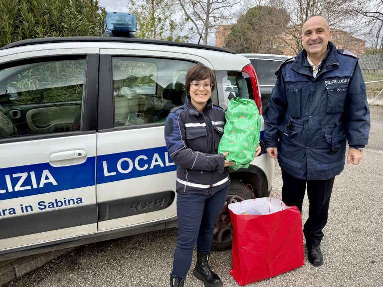 Comune di Fara in Sabina, Amazon, Farmacia Comunale e Le Capanne regalano un sorriso alle famiglie in difficoltà 