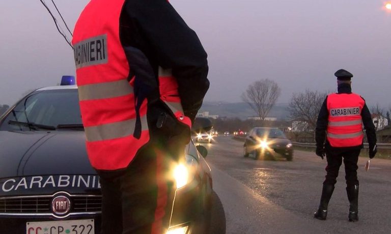 Denunciati due italiani per guida in stato di ebbrezza