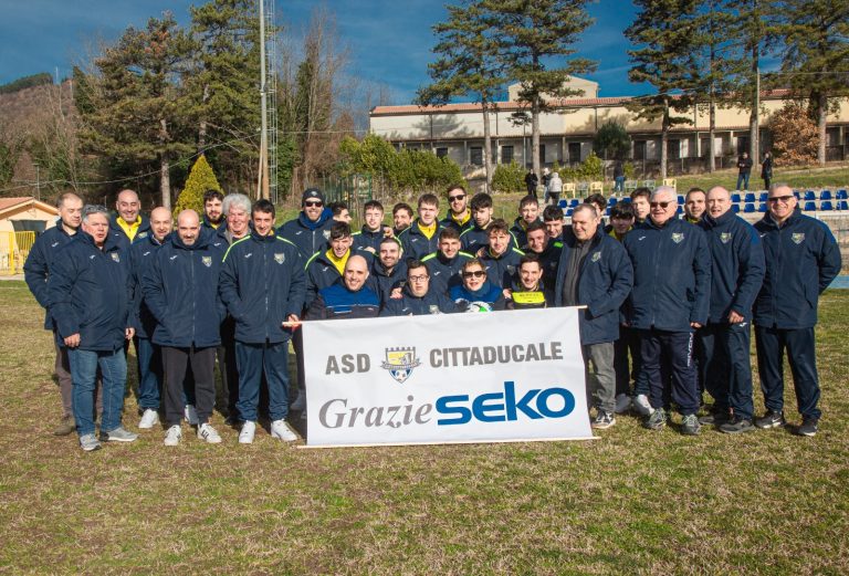 La SEKO dona un defibrillatore alla ASD Cittaducale