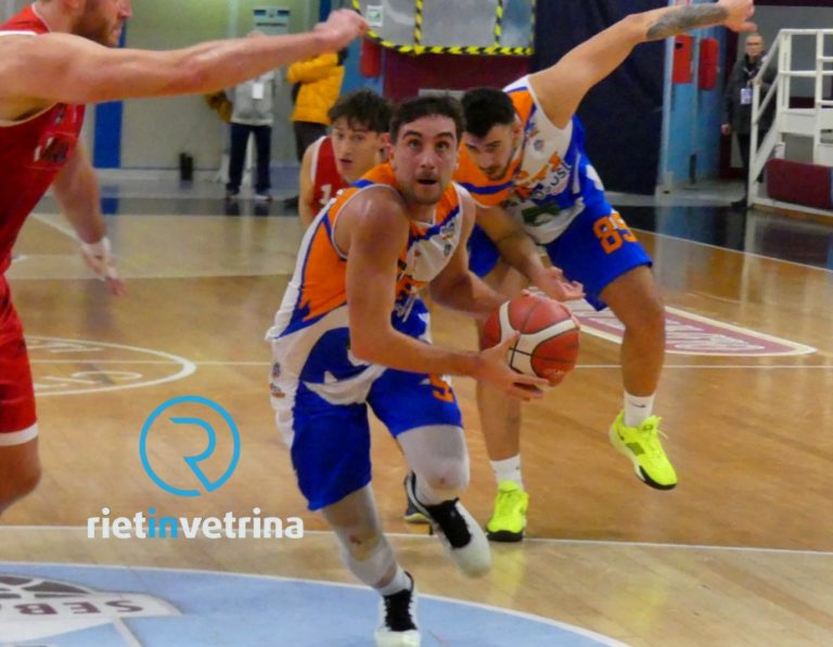 Infortunio per Giunta, uscito in barella da San Severo. Probabile strappo all’adduttore