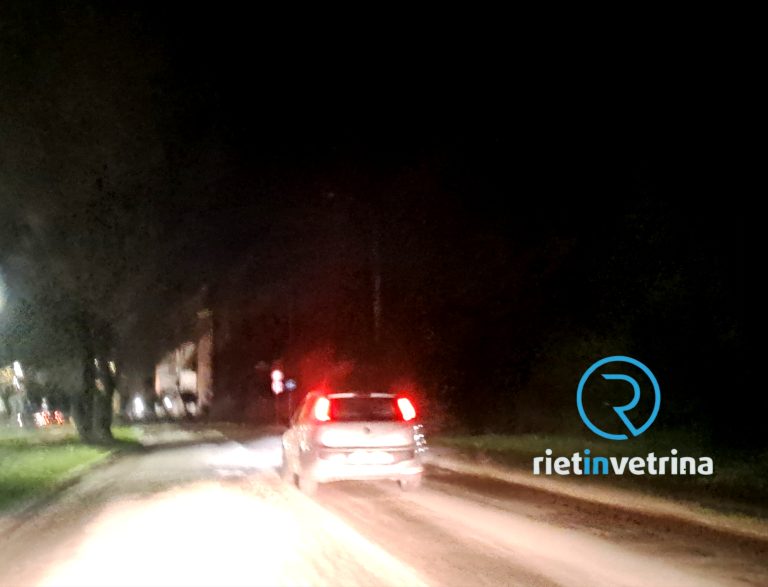 SEI TU IL REPORTER – Piero: “Attenzione, la rotatoria via Ricci – viale de Juliis completamente al buio”