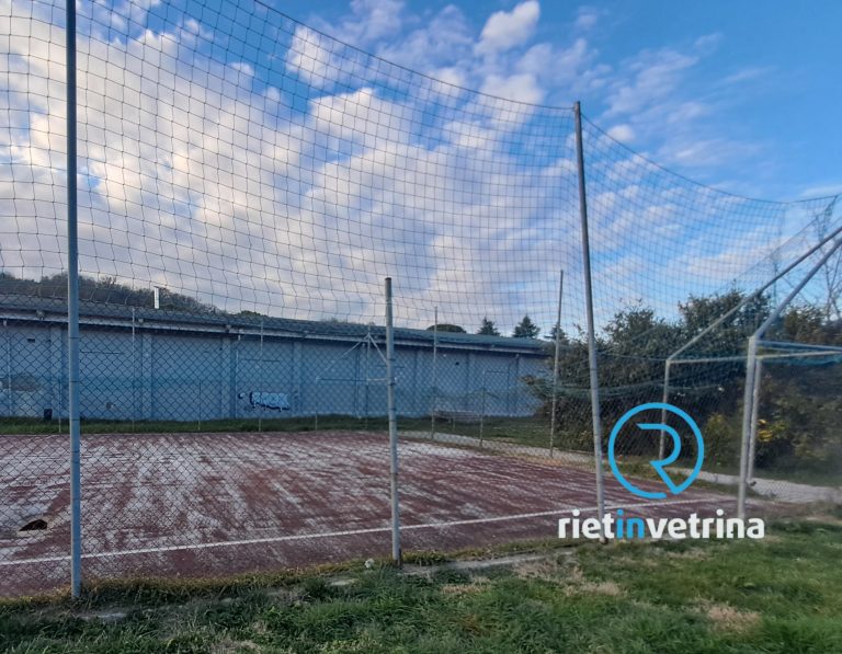 SEI TU IL REPORTER – Un gruppo di ragazzi: “Rendete usufruibile il campetto di via D’Orazi a Campoloniano”