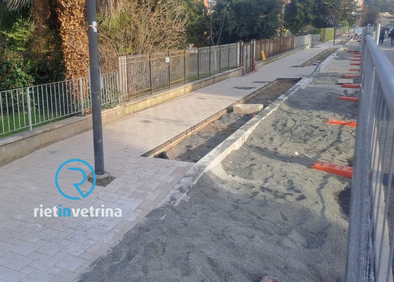 Inizia a prendere forma il nuovo marciapiede di via Borsellino a Rieti