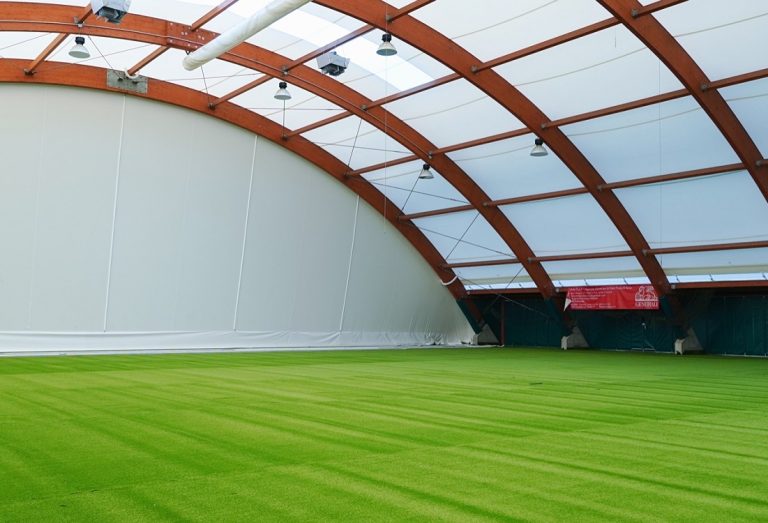 Nuovi campi da tennis in via Theseider, sindaco e assessore: “Si completa la rigenerazione dell’impiantistica sportiva di un quartiere strategico”