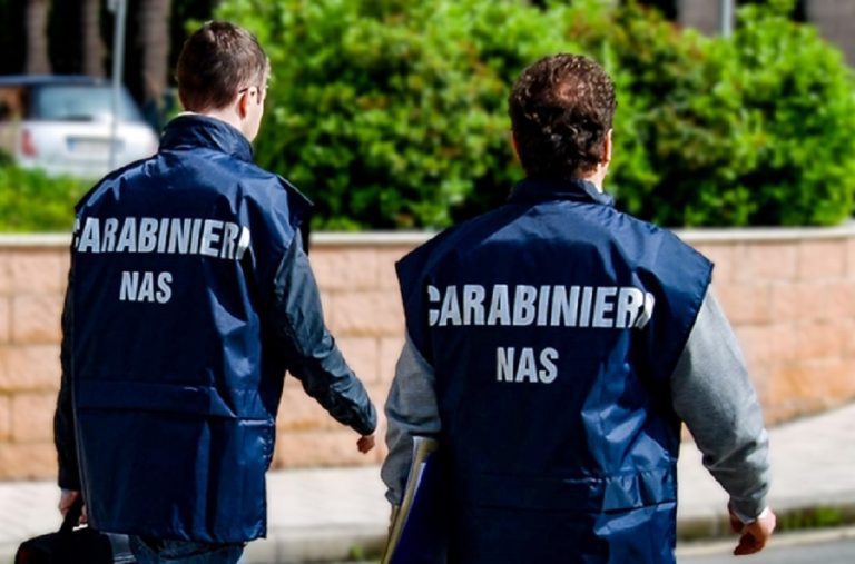 NAS chiudono ristorante di Rieti trovato con gravi carenze igieniche. Trovata carne in putrefazione