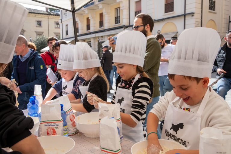 ►VIDEO – Il successo della 1° edizione di “Pane al Centro” raccontato in quattro minuti