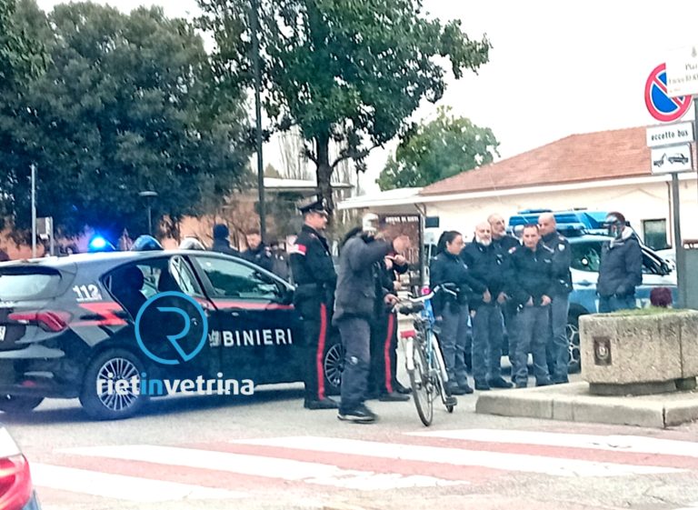 Gruppo di extracomunitari picchią ragazza in viale Morroni