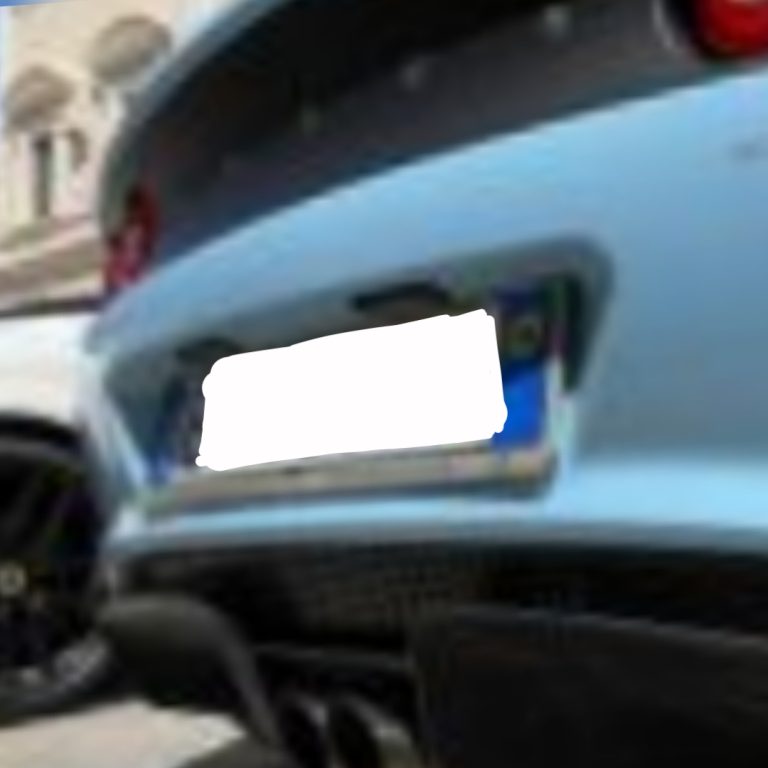 SEI TU IL REPORTER – Tiziano: “Cerco la targa della mia auto. Persa accidentalmente o tolta da qualcuno”