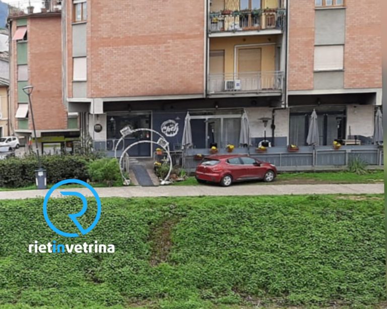 Auto posteggiata in zona pedonale, la signora Elia a Rietinvetrina: “Mi scuso per aver arrecato disturbo. Non ripeterò l’errore”
