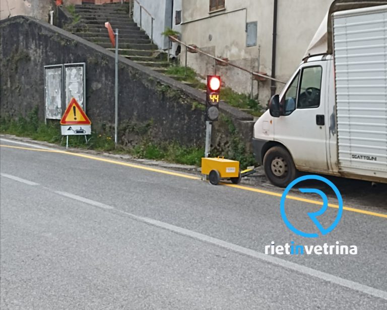 Casette, viabilità gestita da semaforo temporaneo