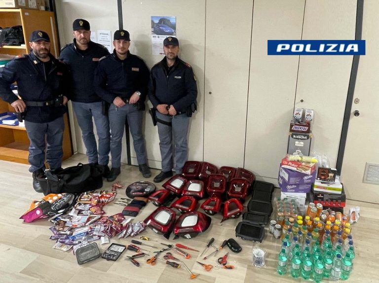 Dalla Campania a Rieti per rubare nelle auto in sosta. Arrestati dopo inseguimento