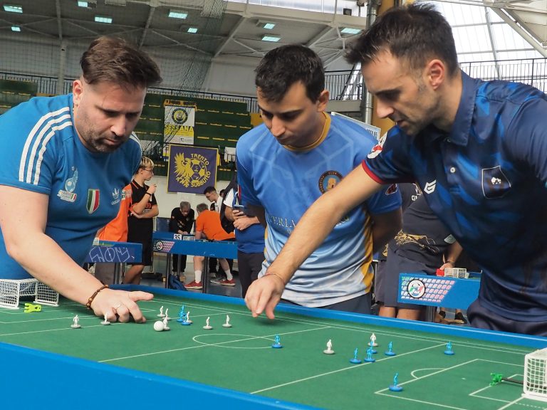 A Colleferro il girone di ritorno dei Campionati Italiani a squadre di Calcio da Tavolo. Virtus Rieti al momento 8° in Serie A – LE FOTO