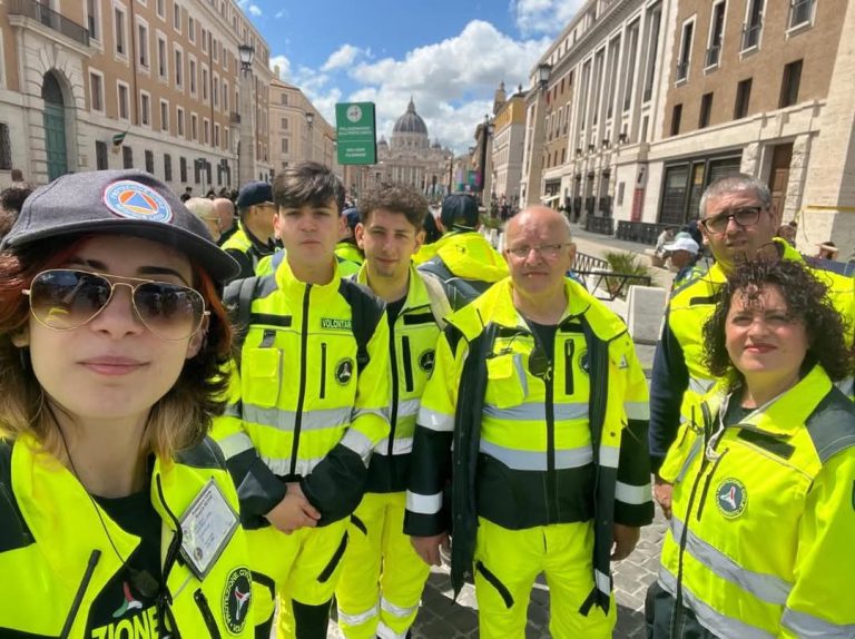 Il Gruppo di Protezione Civile Greccio92Evo a Roma per le esequie di Papa Francesco