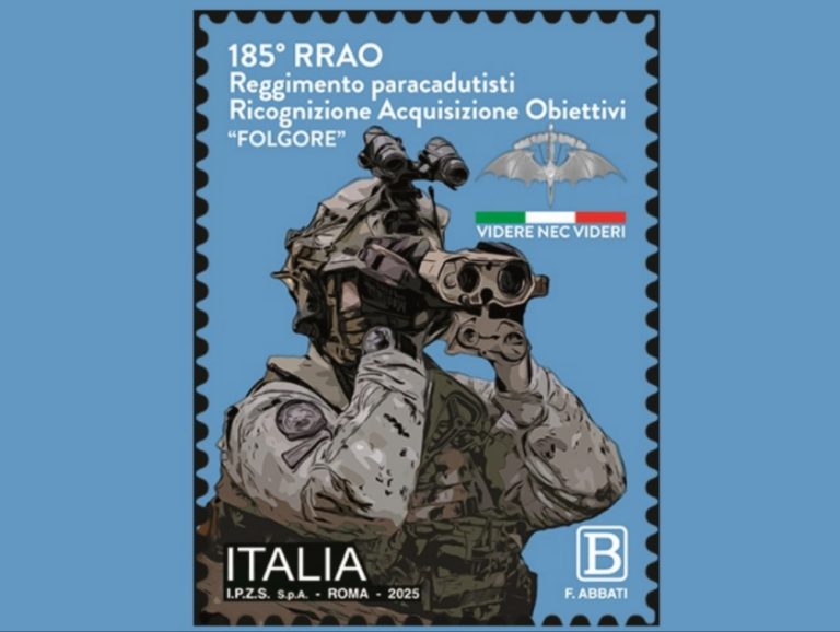 Emesso francobollo dedicato alla Folgore 185° Reggimento Paracadutisti