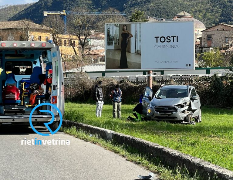 SUV incidentato in via Porrara: 118 soccorre i feriti