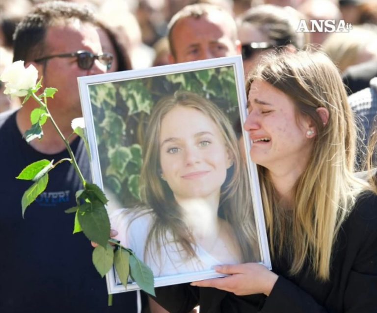 Sull’ANSA nazionale la foto scattata dal reatino Francesco Patacchiola alle esequie di Ilaria Sula