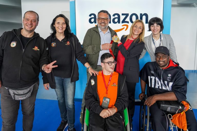 La medaglia d’oro Rigivan Ganeshamoorthy incontra gli studenti dell’Istituto Comprensivo Fara Sabina