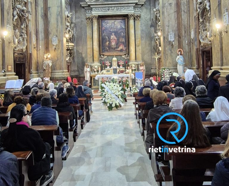 Esequie Suor Germana: gremita la Chiesa di Santa Caterina. Forti le emozioni