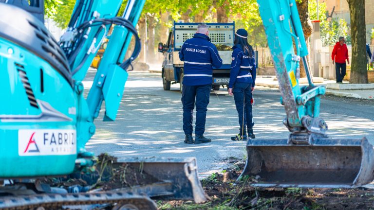 Rigenerazione urbana Città Giardino: avviati i lavori per la nuova rotatoria tra via Verani e via Theseider