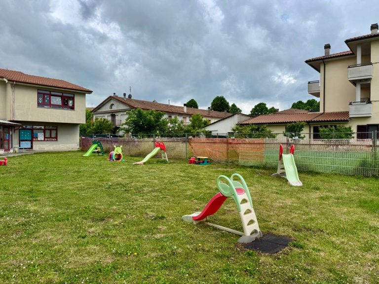 Grazie al volontariato civico curata l’area della Scuola Cirese