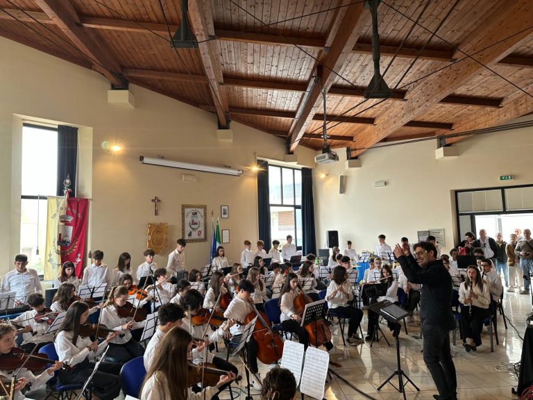 La Basilio Sisti trionfa a Martinsicuro al Concorso “Al chiaro di luna”