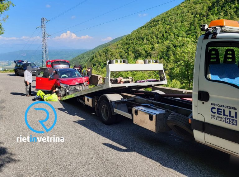 Grāve incidēnte frontale sulla SP45 zona Fonte Cerro: ci sono fēriti