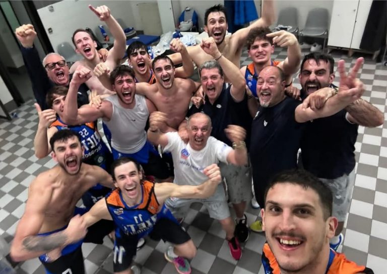 Selfie post salvezza per la NPC Rieti! Si fa festa negli spogliatoi di Desio