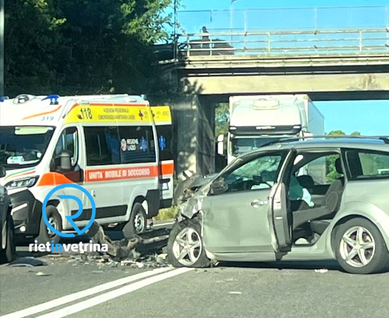 Incidente sulla Salaria per Roma altezza Osteria Nuova