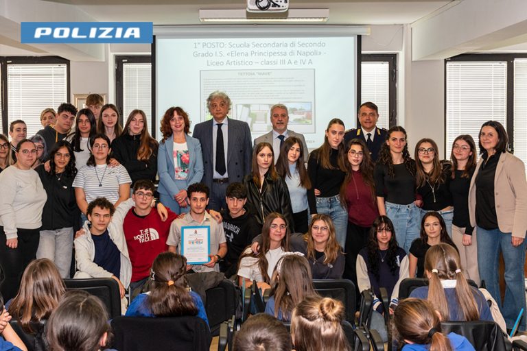 Progetto di educazione “PretenDiamo Legalità”  La Polizia di Stato premia le scuole reatine vincitrici della fase provinciale del concorso