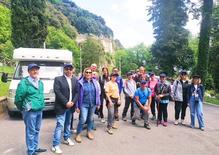 Successo per la tappa Contigliano-Greccio di “Cammini aperti: Edizione Speciale 2025”, il più grande evento nazionale dedicato ai cammini