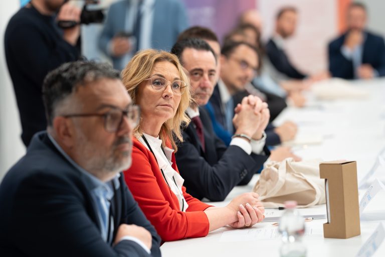 Amazon porta in Italia il programma Innovation Accelerator: a Passo Corese una giornata dedicata alla crescita delle PMI. Le dichiarazioni del sindaco Cuneo