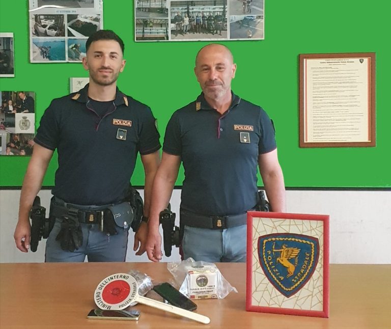 Percorreva la SS4 Salaria per Roma con 2,6 chili di hashish