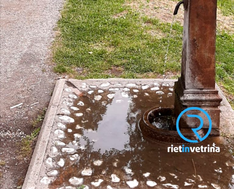 SEI TU IL REPORTER  – “APS intervenga: la fontanella in via Olivieri è diventata un lago”