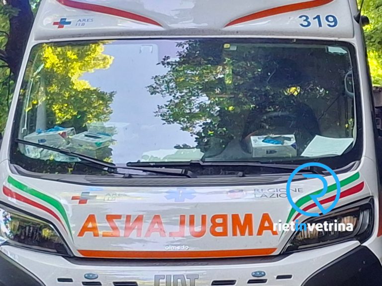 Grave incidente sul lavoro in un cantiere stradale: in due finiscono al de Lellis