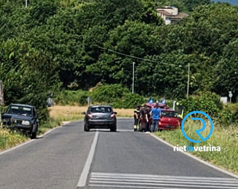 Auto finisce fuori strada zona Piani Sant’Elia