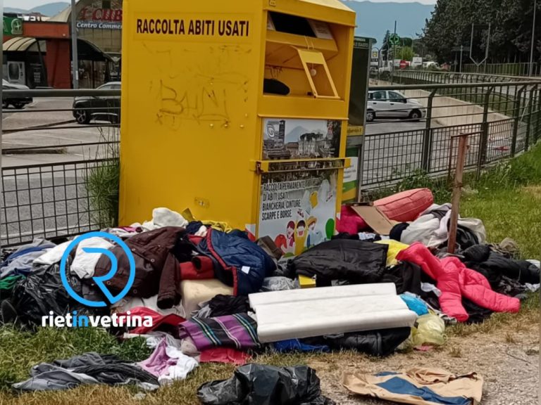 SEI TU IL REPORTER di Rietinvetrina – “A Villa Reatina maleducati in azione. Panni sparsi ovunque”