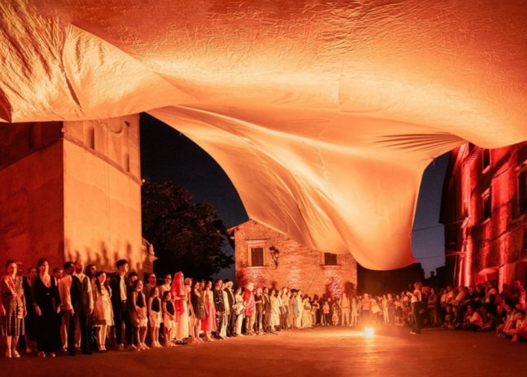 Le “Città Invisibili” del Teatro Potlach tornano ad invadere il centro storico di Fara Sabina