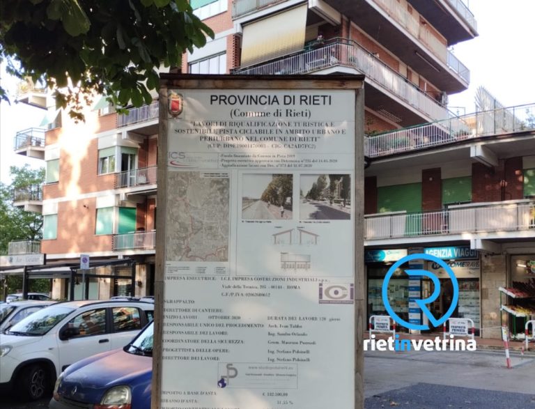 SEI TU IL REPORTER di Rietinvetrina: “La Provincia può togliere questo cartellone da cantiere? I lavori sono terminati da anni”