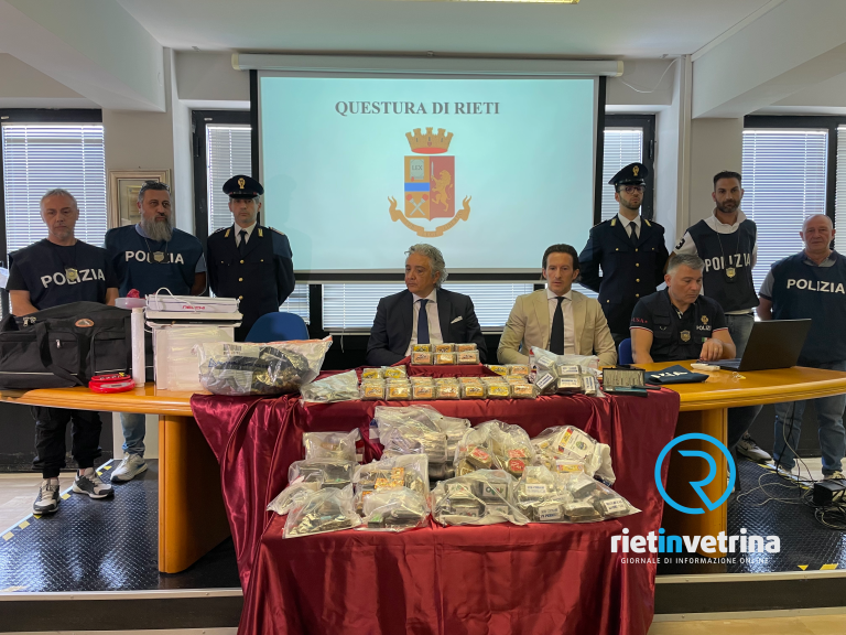 Supermarket della droga stroncato dalla Questura di Rieti. Arrestate due giovani