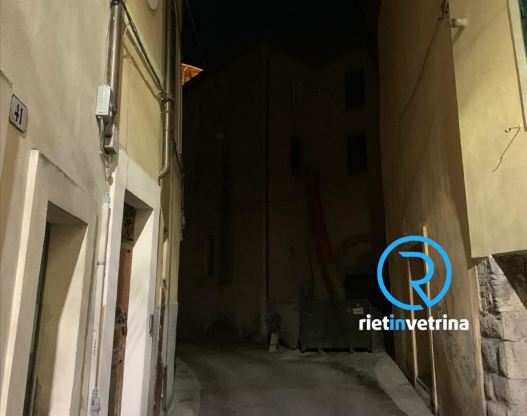 SEI TU IL REPORTER di Rietinvetrina – “Dopo le luminarie per sant’Antonio via San Francesco è rimasta al buio”