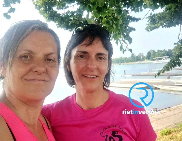 Le sabine Alessandra Paolini e Carla Tichetti si allenano per il Campionato Mondiale di Dragon Boat