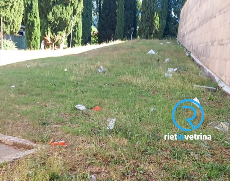SEI TU IL REPORTER di Rietinvetrina – “Incivili in azione anche al Cimitero di Rieti. Prati pattumiera!
